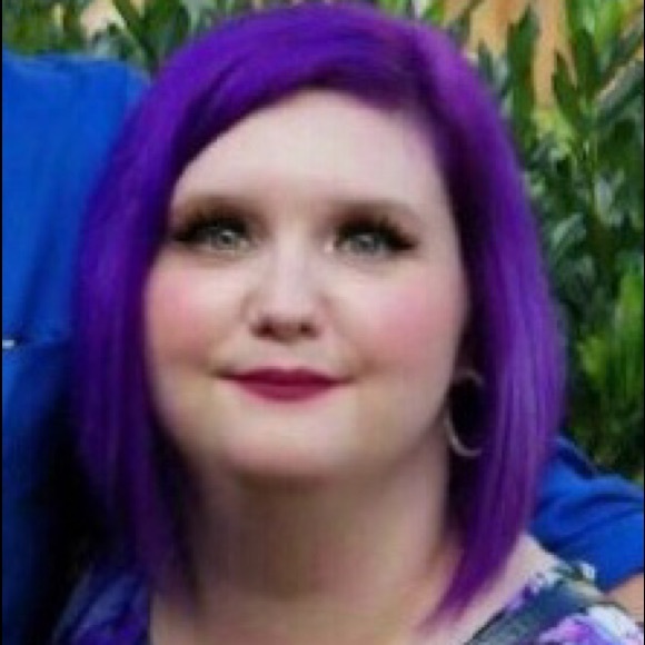 Meet your Posher, Sarah - Picture 3 of 6